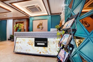 House | Reception - Deluxehotel Four View (Phulpur)