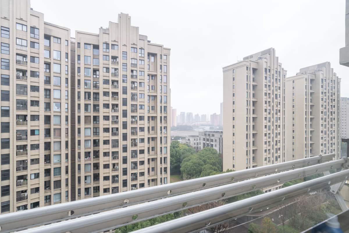 Superior Suite, 1 Queen Bed, Non Smoking, City View | View from room