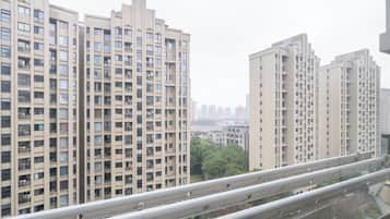 Superior suite, 1 queensize bed, niet-roken, uitzicht op stad | Kameruitzicht