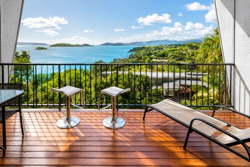 Panorama 3 & Free Buggy - Hamilton Island