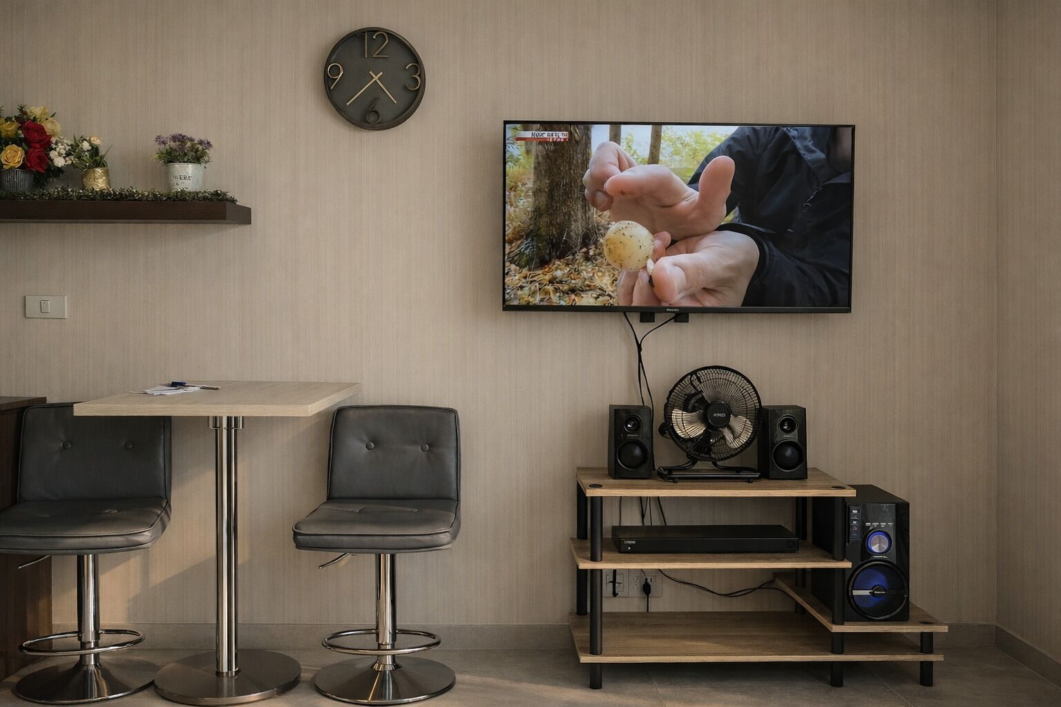 エコノミー コンドミニアム キングベッド 1 台