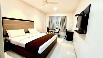 Deluxe Double Room, City View