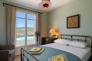 Iron/ironing board, WiFi, bed sheets - Brand-New Villa 'Maison Magnolia', Infinity Pool & Sea View above Skopelos Town (Skopelos)