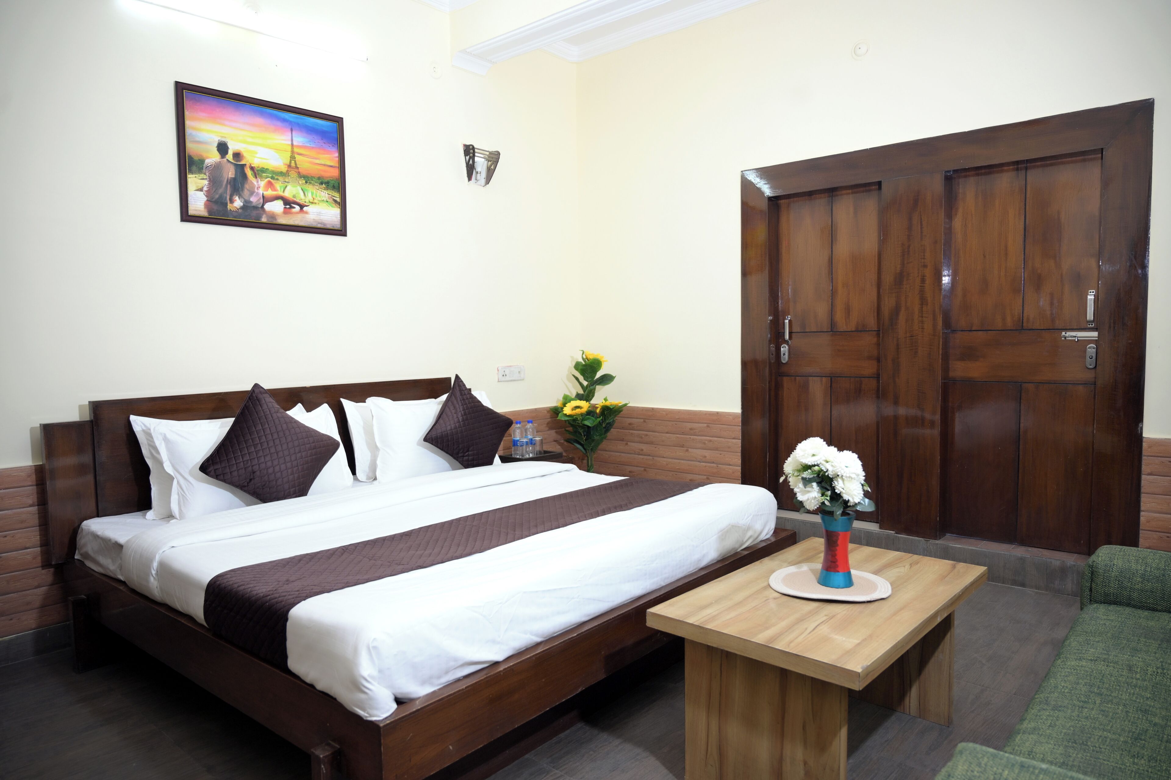 Economy-huone, parveke, näköala mäelle