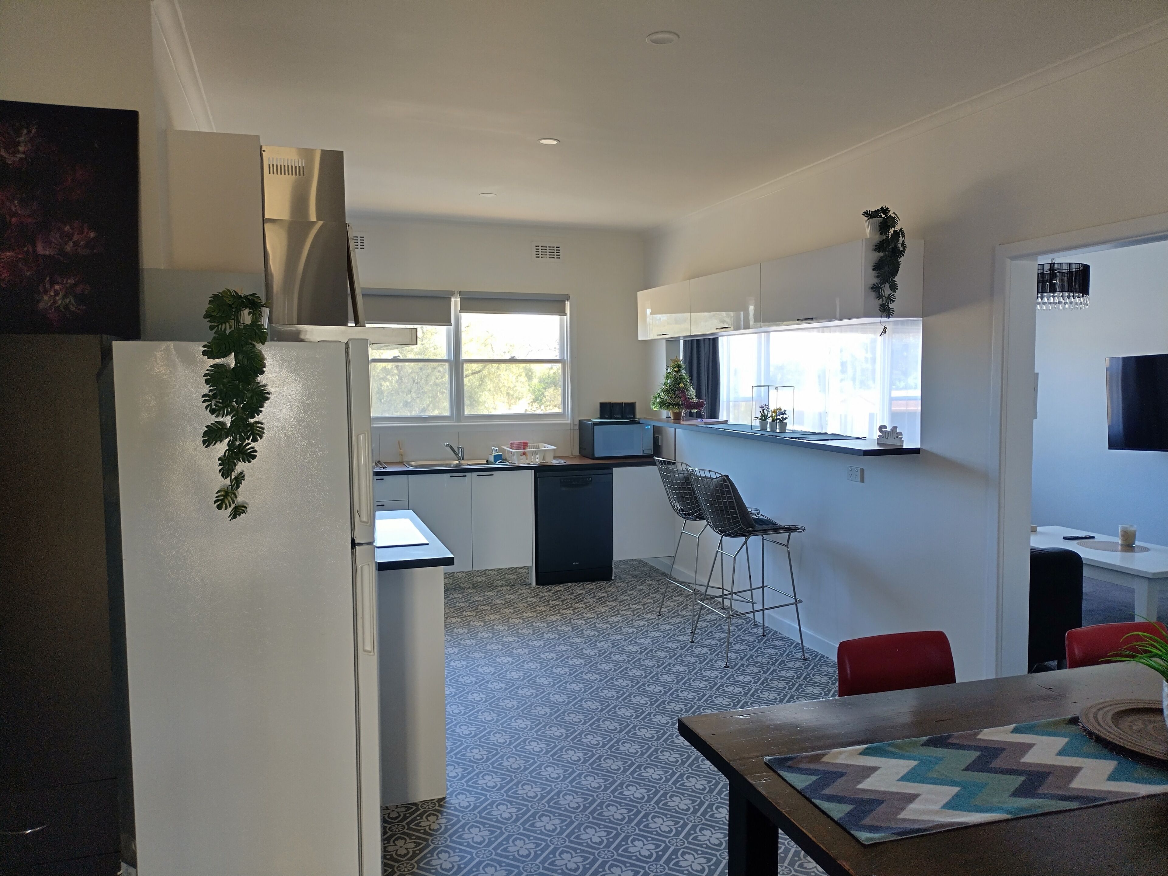 Microwave, oven, stovetop, dishwasher