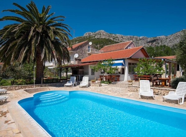 Apartment (One Bedroom Apartment with Terrace (5) | Outdoor pool