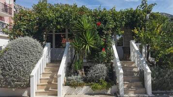 Apartment (Two bedroom Apartment with Terrace (5) | Exterior