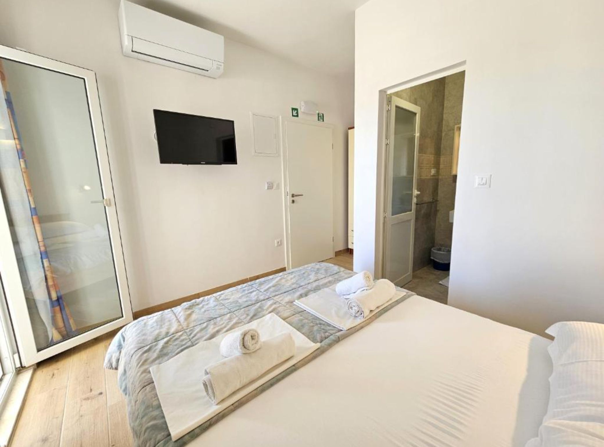 Bungalow (Bungalow with Terrace (2))