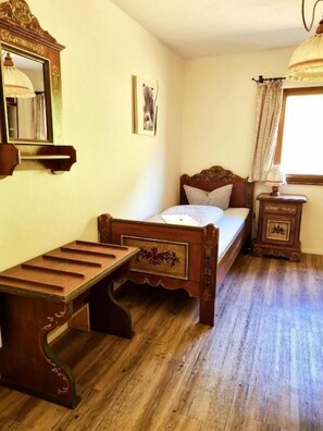 Habitación individual, vista a la montaña