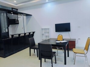 Dining - Homestay Grandworld Phu Quoc - Bien Goi
Cách biển chỉ 100m, (PHÚ QUỐC)