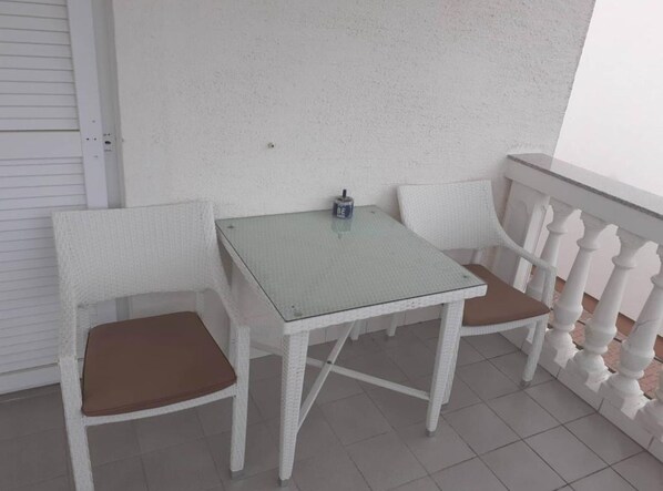Apartment (One Bedroom Apartment with Balcony 1) | Dining room - Villa Ivan Vodice (Vodice)