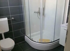 シャワー、タオル