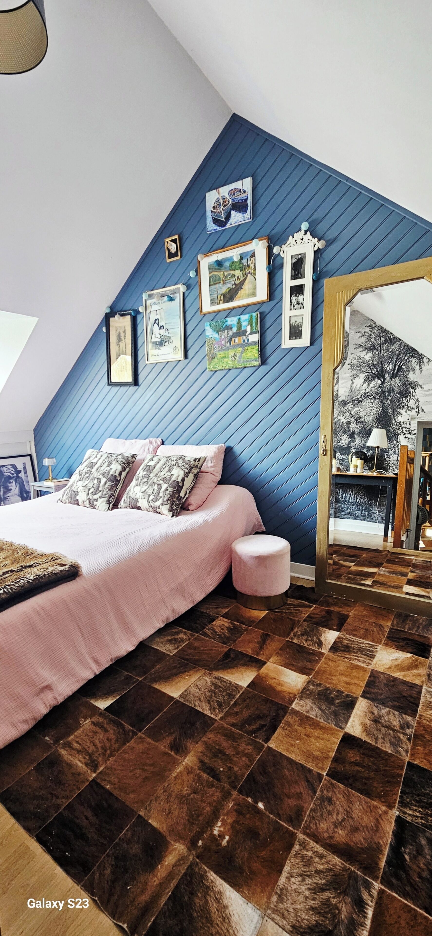 3 slaapkamers, een strijkplank/strijkijzer, reisbedje, gratis wifi