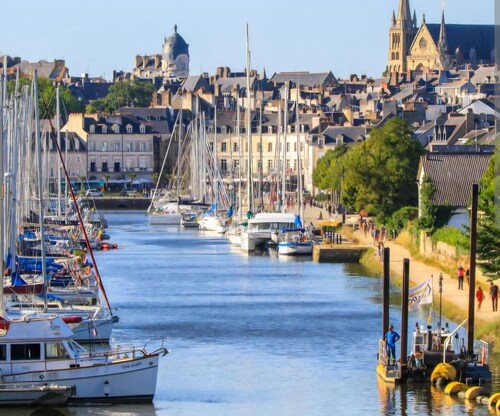 Villa avec piscine plein sud, havre de paix aux portes de Vannes et du golfe