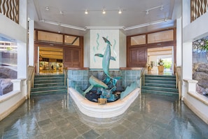 Interior - Ocean, Sunset View, Ilikai Resort (Honolulu)