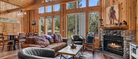 TV, fireplace, DVD player