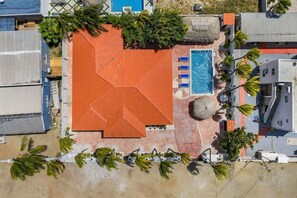 Exterior - Modern 3BR Villa w/ Private Pool, BBQ & 4 Baths (Noord)