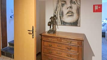 Classic Apartment, 1 Bedroom | Interior