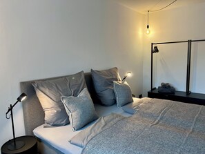 Iron/ironing board, free WiFi, bed sheets - Apartment house „Osten – An der Schwebefähre“ – Apartment 8 (Osten)