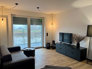 TV - Apartment house „Osten – An der Schwebefähre“ – Apartment 8 (Osten)