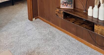 Cozy 1BR Retreat in Findlay Quiet, Clean & Comfortable