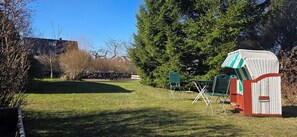 Terrace/patio - Vacation apartment "Waldwohnung" in a quiet location with communal garden in Gra (Graal-Müritz)