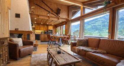 Alpine Loft · 2 Bath · Family Retreat · Balcony · Parking · PS5/ Netflix/wifi