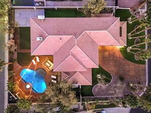 Pool - 5000sf Renovated Luxury Villa near Summerlin (Las Vegas)