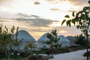 المنشأة من الخارج