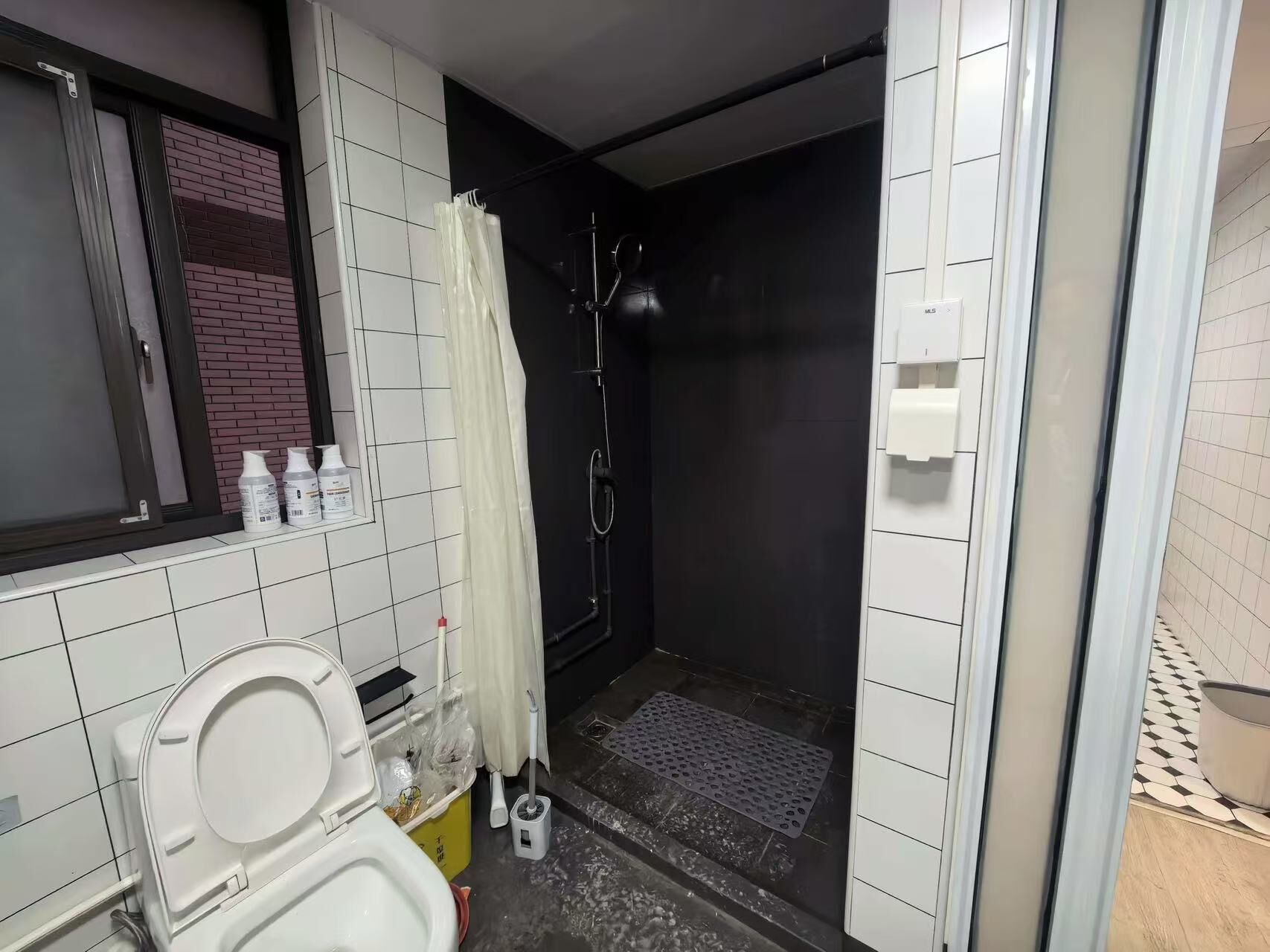 Senior Apartment, 4 Bedrooms | Bathroom