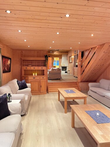 Large cabin 27 guests with panoramic view