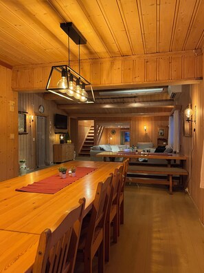 Dining - Large cabin 27 guests with panoramic view (Buskerud)