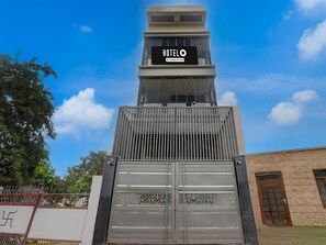 House | Exterior - Deluxe Hotel O Maharshi Valmiki (Faizabad)