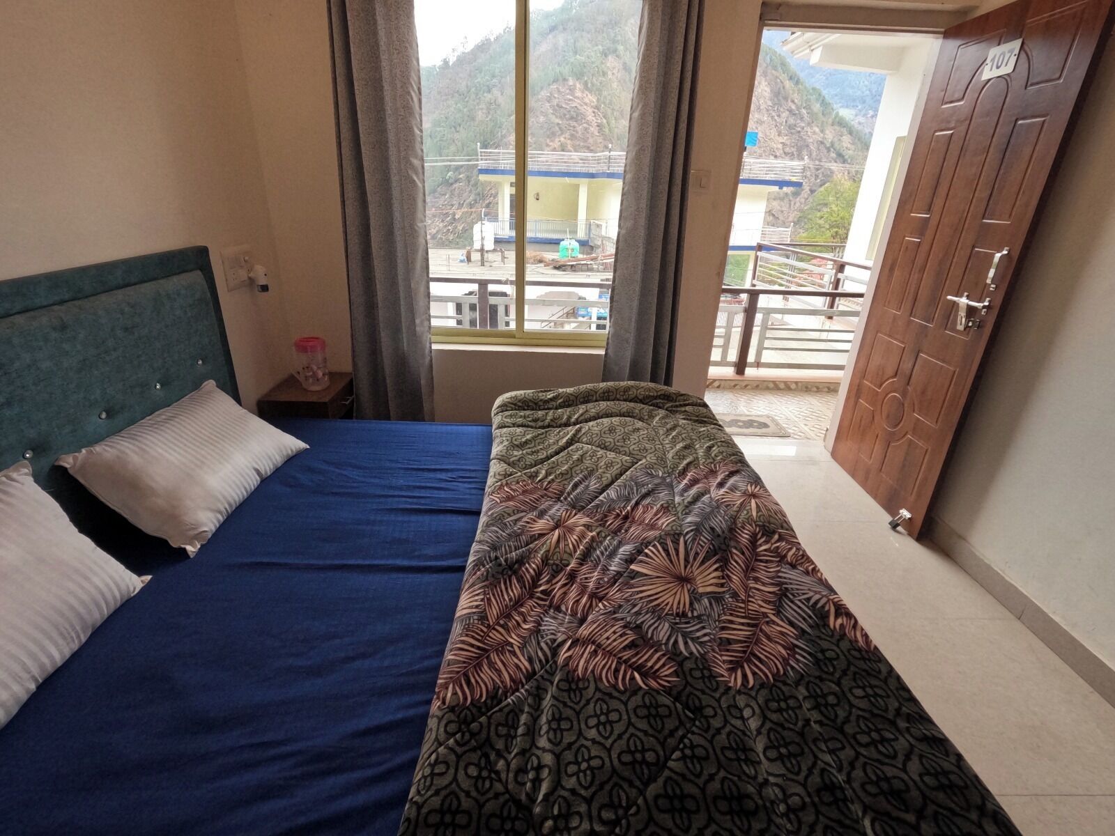 Deluxe Double or Twin Room, Balcony, Mountain View