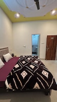 Deluxe Double or Twin Room, Balcony, Mountain View