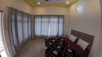 Deluxe Double or Twin Room, Balcony, Mountain View