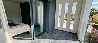 Spacious modern villa - quiet - double garage