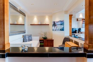 Interior - Vacation apartment "FjordLoft" on the 24th floor of the Viking Tower (Schleswig)