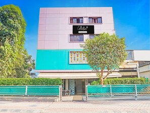 House | Exterior - Super Collection O Pune Nagar Road Viman Nagar (Pune)