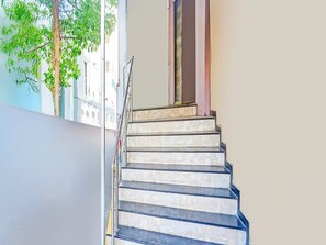 House | Reception - Super Collection O Pune Nagar Road Viman Nagar (Pune)