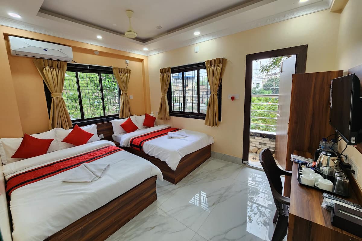 高级四人房, 阳台