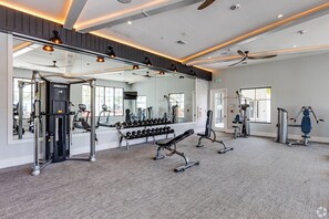 Gym - Pinnacle Apartments W Amenties by Heavenly Homes (Orlando)
