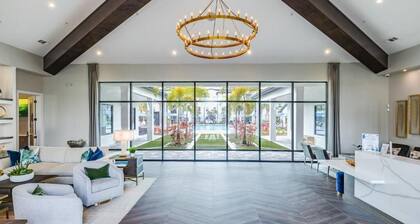 Pinnacle Apartments W Amenties by Heavenly Homes