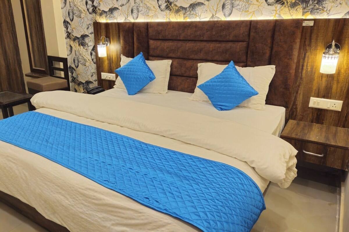 Luxury Tek Büyük Yataklı Oda, Şehir Manzaralı | Ücretsiz kablosuz İnternet