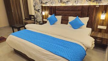 Luxury Double Room, City View | Free WiFi