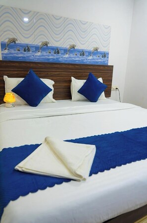 Standard Double Room, Air conditioning | Hypo-allergenic bedding, desk, soundproofing, free WiFi - Premium Hotel Canopy Stay Baga Goa (Arpora)
