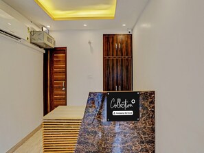 House | Reception - Super Collection O Sector 55 Noida (Noida)