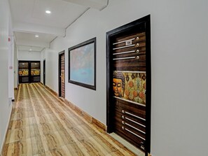 Interior - Super Collection O Sector 55 Noida (Noida)