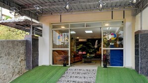 Rumah | Resepsionis