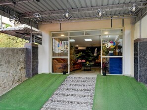 House | Reception - Super Townhouse Oak Q-city Techno Park (Hyderabad)